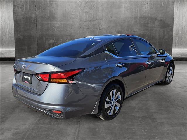 Photo of 2024 Gun Metallic Nissan Altima