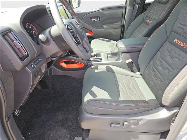 Photo of 2025 Boulder Gray Pearl Nissan Frontier