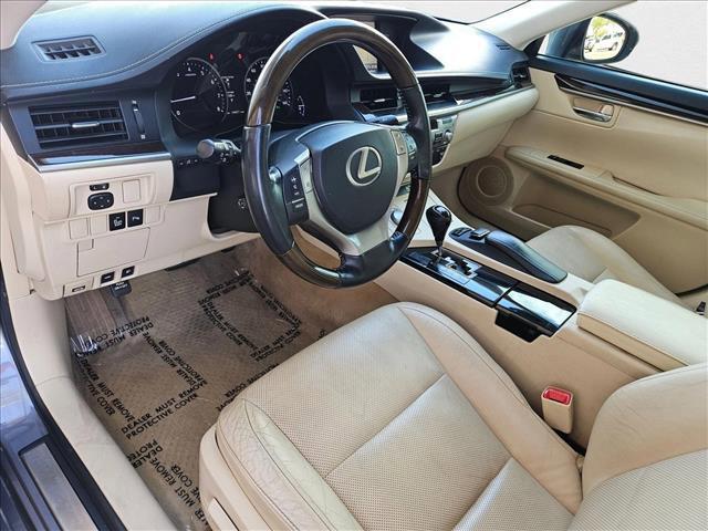 Photo of 2013 Nebula Gray Pearl Lexus ES 350