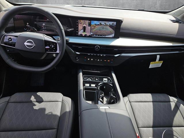 Photo of 2025 Everest White Pearl Tricoat Nissan Murano