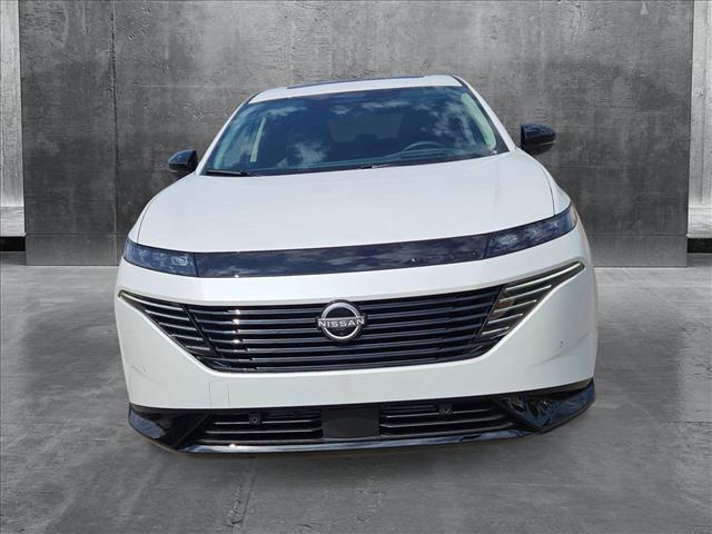 Photo of 2025 Everest White Pearl Tricoat Nissan Murano