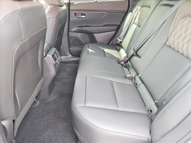 Photo of 2025 Everest White Pearl Tricoat Nissan Murano