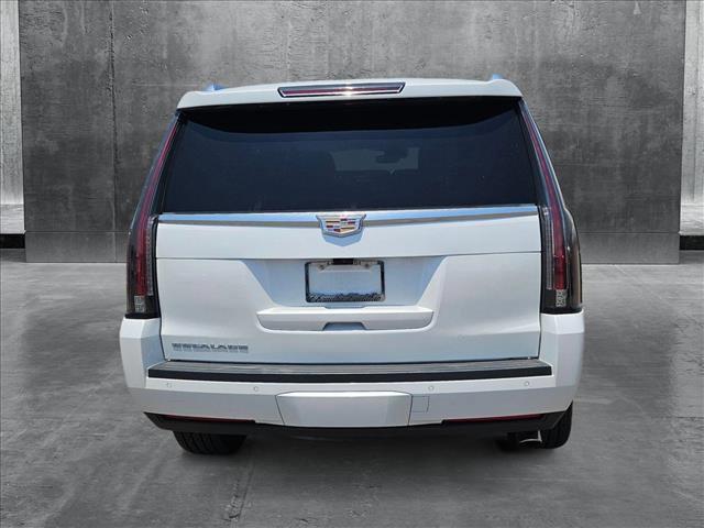 Photo of 2020 Crystal White Tricoat Cadillac Escalade