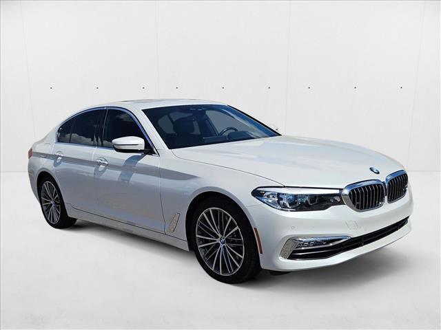 Photo of 2018 Mineral White Metallic BMW 540