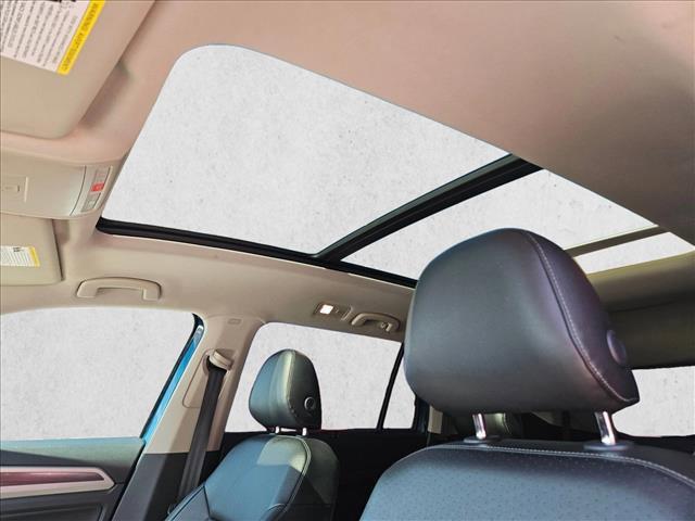 Photo of 2019 Tourmaline Blue Metallic Volkswagen Atlas