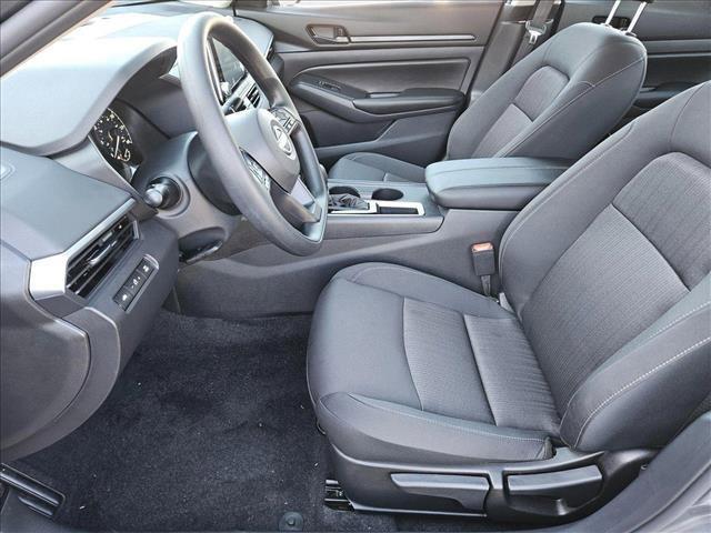 Photo of 2025 Gun Metallic Nissan Altima