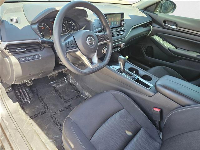 Photo of 2021 Gun Metallic Nissan Altima