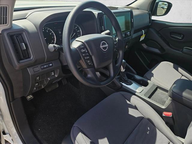 Photo of 2026 Glacier White Nissan Frontier