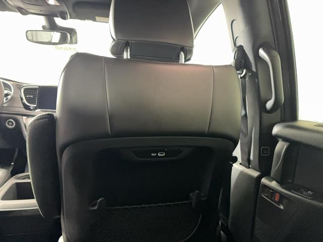 Photo of 2025 Gray Chrysler Pacifica