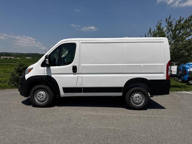 Photo of 2025 White RAM ProMaster 1500