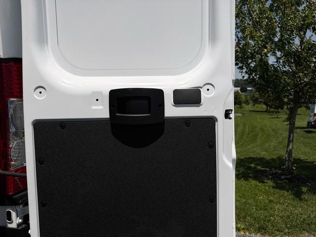 Photo of 2025 White RAM ProMaster 1500