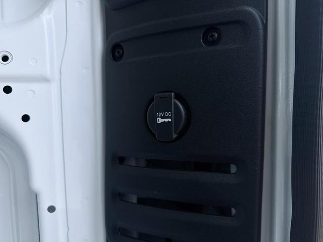 Photo of 2025 White RAM ProMaster 1500