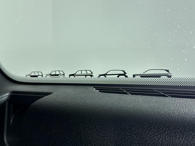 Photo of 2024 White Jeep Grand Cherokee
