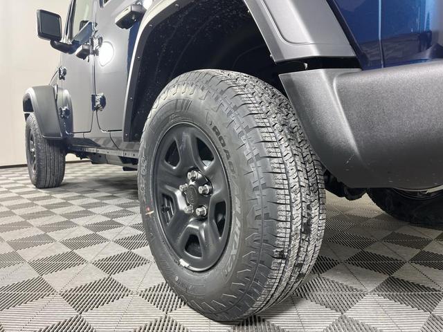Photo of 2025 Blue Jeep Wrangler