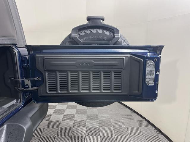Photo of 2025 Blue Jeep Wrangler