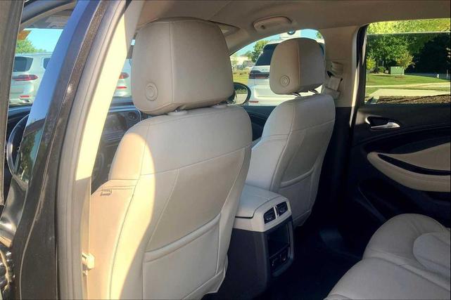 Photo of 2017 Ebony Twilight Metallic Buick Envision