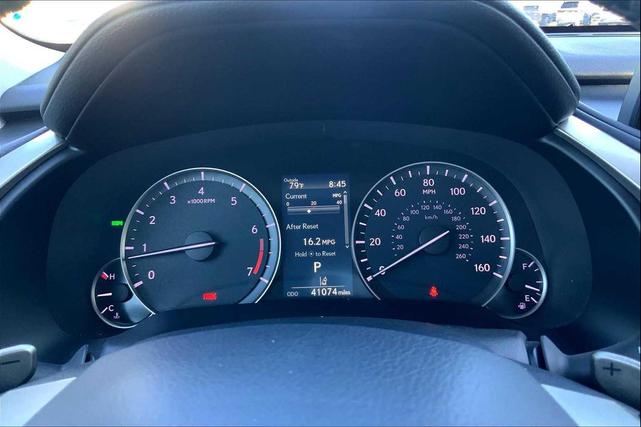 Photo of 2022 Atomic Silver Lexus RX 350