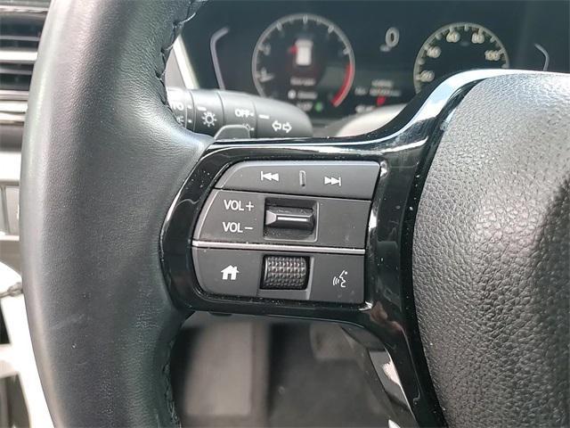 Photo of 2023 Platinum White Pearl Honda Pilot