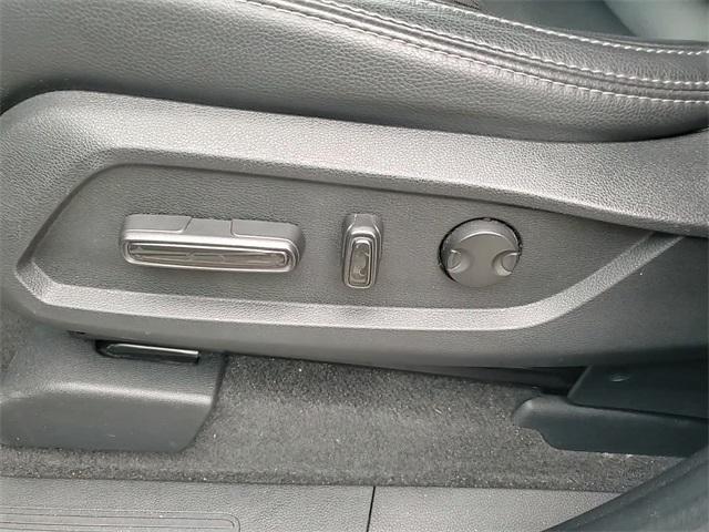 Photo of 2023 Platinum White Pearl Honda Pilot