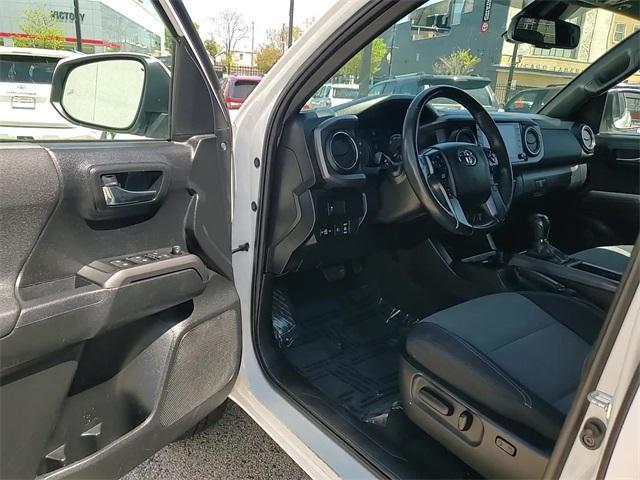 Photo of 2021 Super White Toyota Tacoma