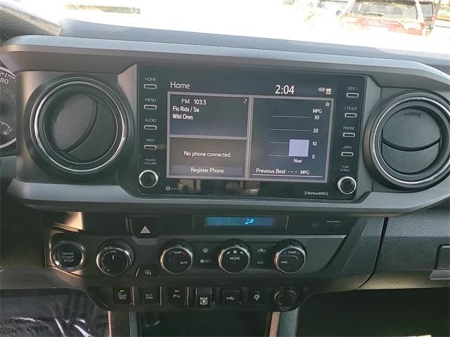 Photo of 2021 Super White Toyota Tacoma