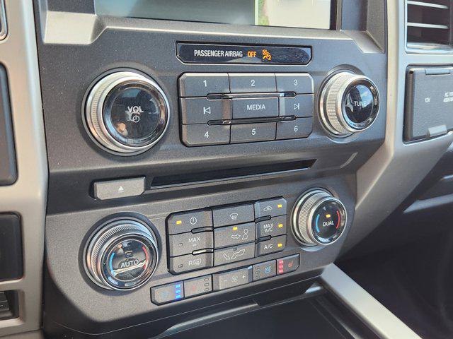 Photo of 2017 Oxford White Ford F-150