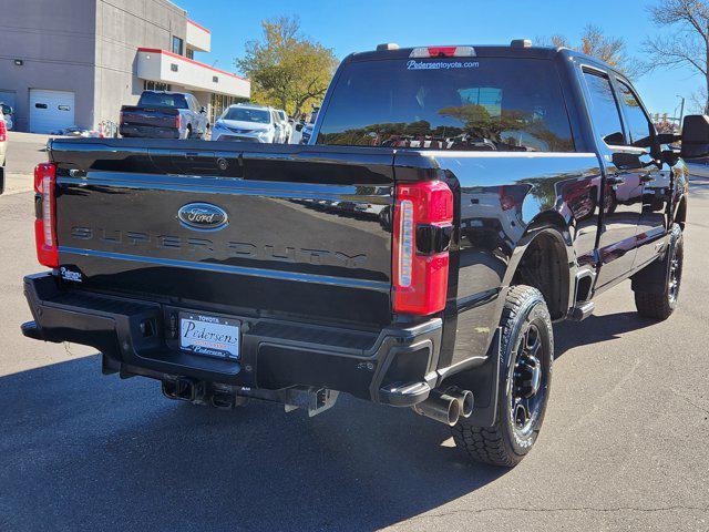 Photo of 2023 Agate Black Metallic Ford F-350