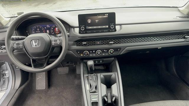 Photo of 2023 Lunar Silver Metallic Honda Accord