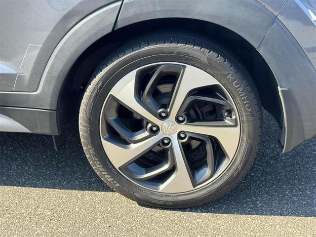 Photo of 2018 Coliseum Gray Hyundai TUCSON