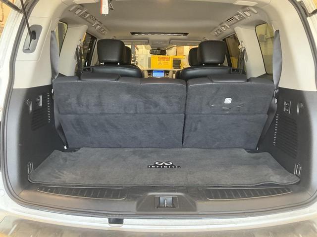 Photo of 2019 Moonstone White INFINITI QX80