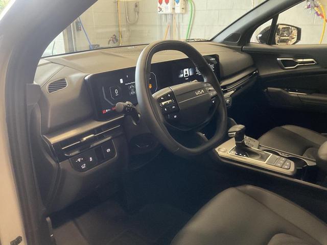 Photo of 2026 Wolf Gray Kia Sportage