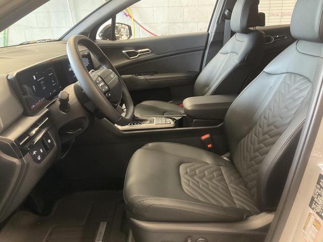 Photo of 2026 Wolf Gray Kia Sportage