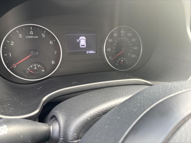 Photo of 2023 Cherry Black Kia Seltos