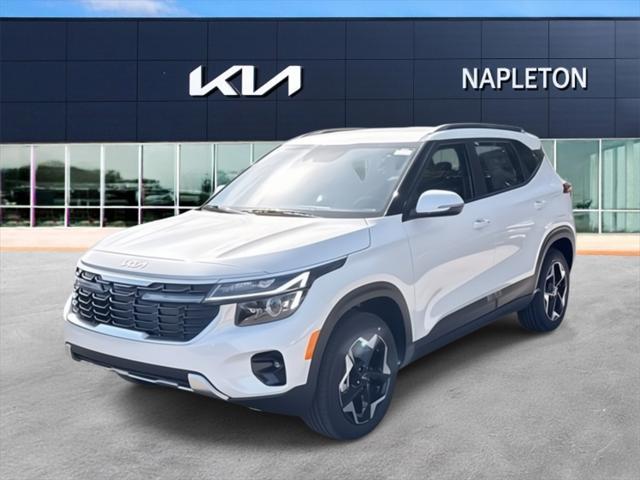 Photo of 2025 Snow White Pearl Kia Seltos
