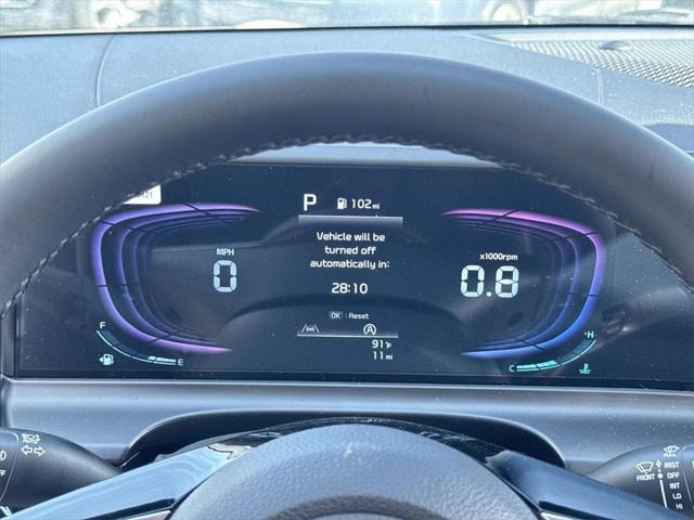 Photo of 2025 Snow White Pearl Kia Seltos