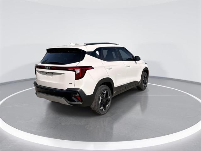 Photo of 2025 Snow White Pearl Kia Seltos