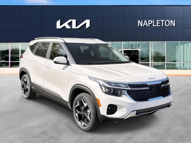 Photo of 2025 Snow White Pearl Kia Seltos