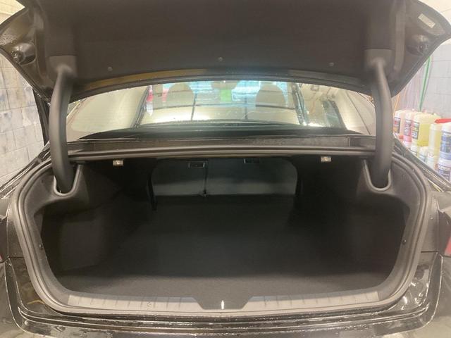 Photo of 2025 Aurora Black Pearl Kia K5
