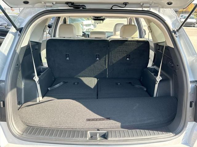 Photo of 2025 Wolf Gray Kia Sorento