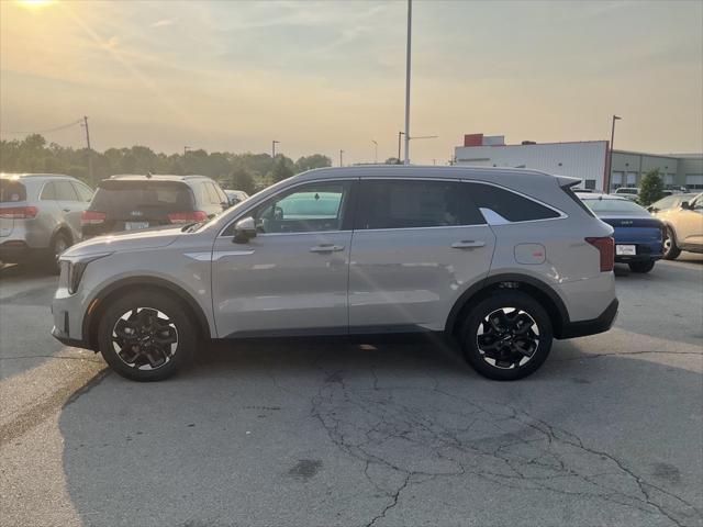 Photo of 2025 Wolf Gray Kia Sorento