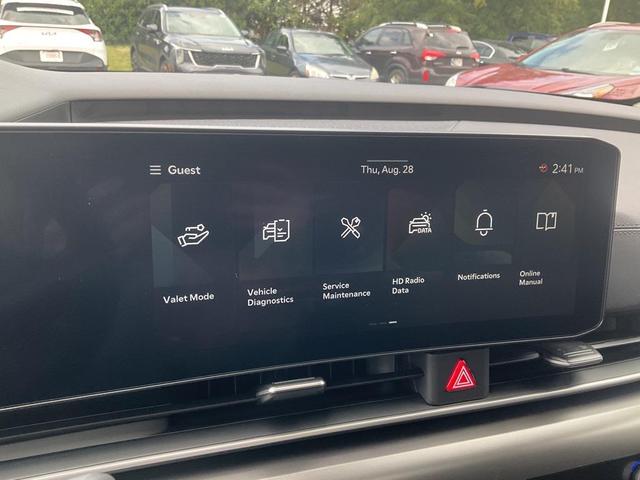 Photo of 2026 Ivory Silver Kia Carnival