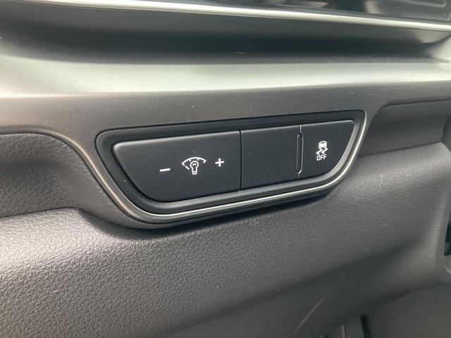 Photo of 2026 Ivory Silver Kia Carnival