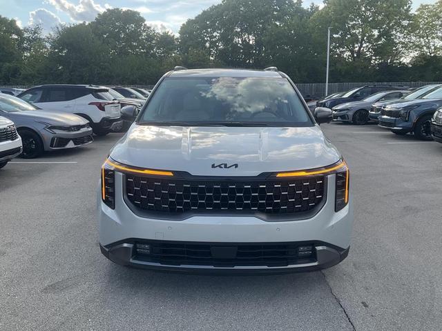 Photo of 2026 Ivory Silver Kia Carnival