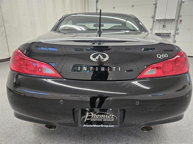 Photo of 2014 Black Obsidian INFINITI Q60