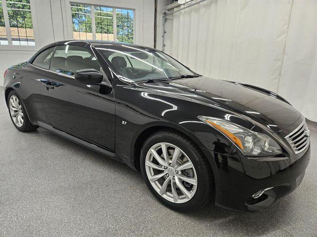 Photo of 2014 Black Obsidian INFINITI Q60