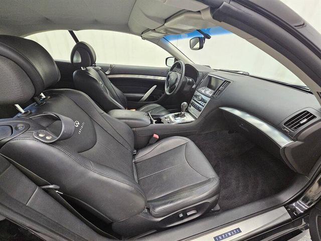 Photo of 2014 Black Obsidian INFINITI Q60