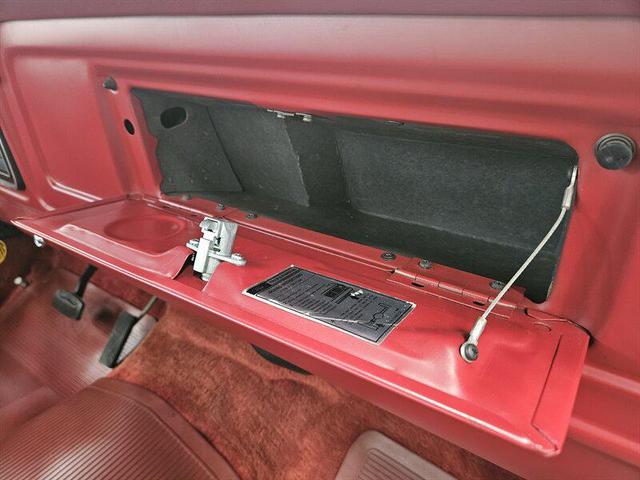Photo of 1978 Burgundy Ford F-150