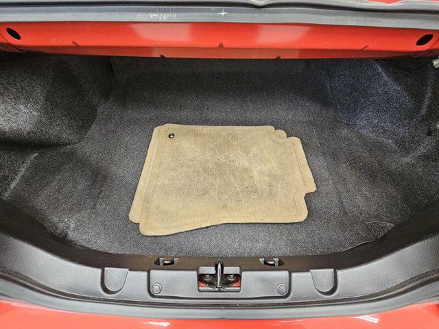 Photo of 2006 Torch Red Clearcoat Ford Mustang