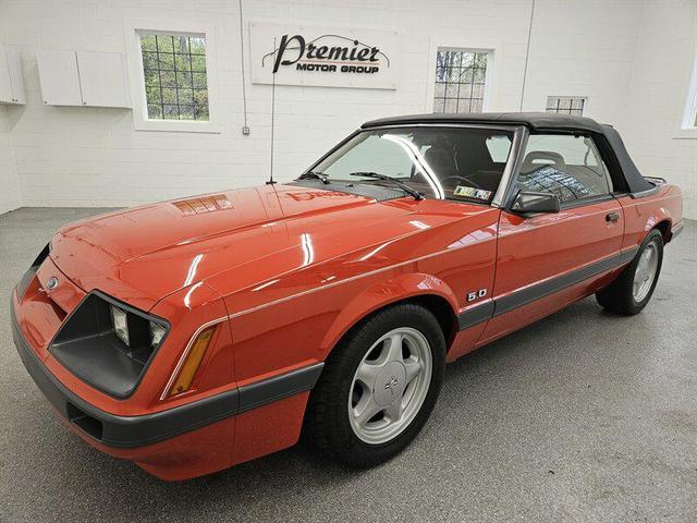 Photo of 1986 Red Ford Mustang