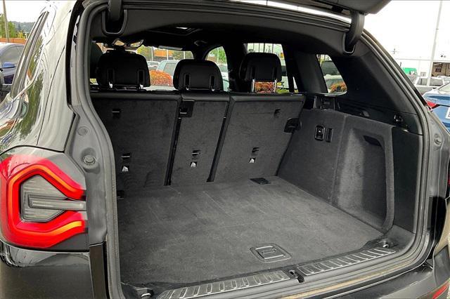Photo of 2023 Jet Black BMW X3